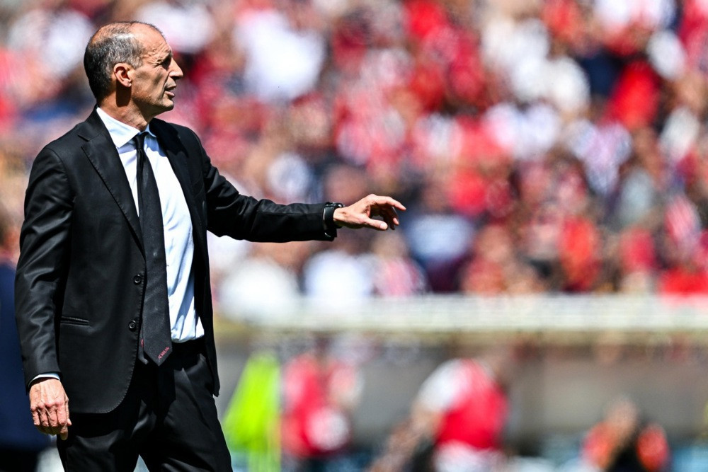 Massimiliano Allegri nije više trener Milana