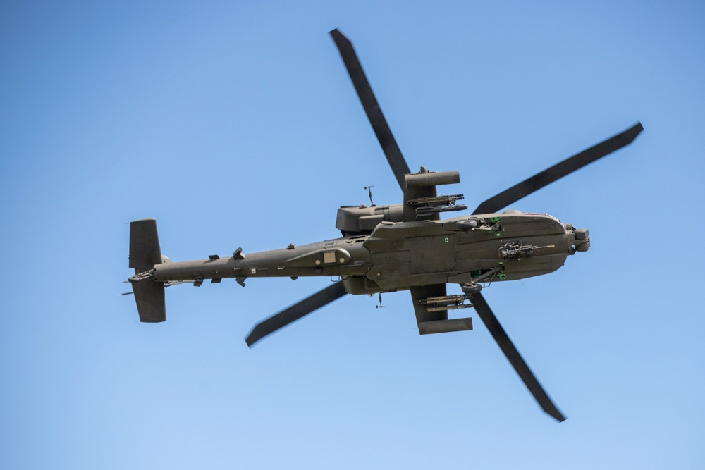 Tri pripadnika Kraljevske mornarice poginula u padu vojnog helikoptera u Engleskoj