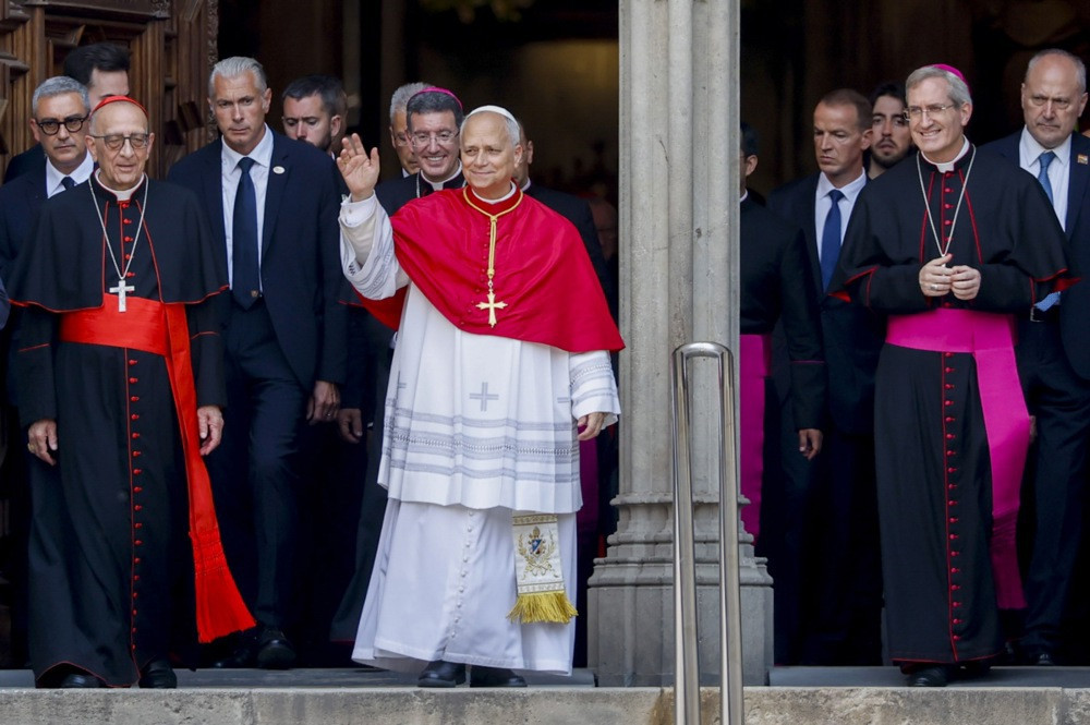 Papa Lav XIV u Barseloni izazvao podjele oko katalonskog jezika i Real Madrida
