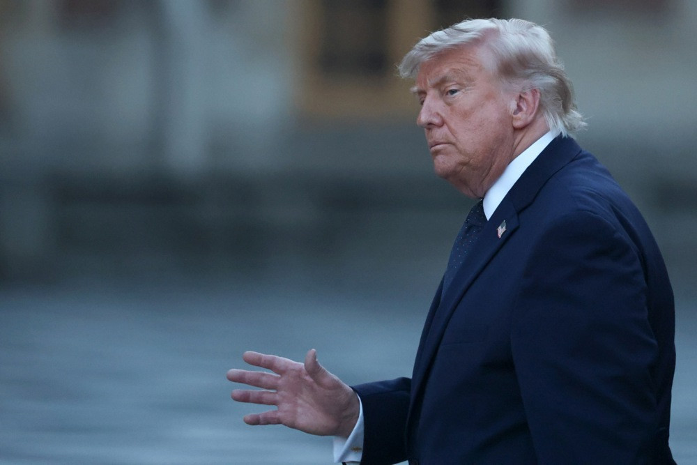 Trump kaže da je SAD tiho premjestio 87 naftnih tankera kroz Hormuški moreuz