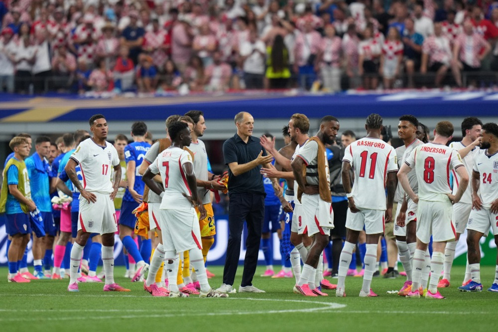 Tuchel traži da Fifa pomjeri fotografe kako bi vidio igrače tokom himne
