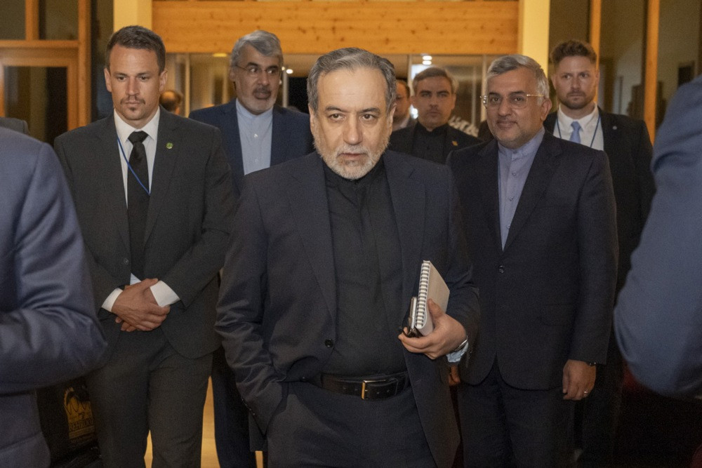 Abbas Araghchi: Iran trenutno nije u pregovorima sa SAD-om, poruke se razmjenjuju preko posrednika
