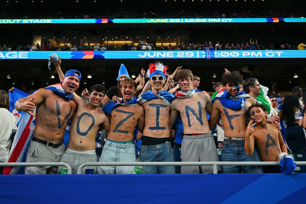 Zelenortska Ostrva u šesnaestini finala, Španija prva u grupi, Urugvaj eliminisan