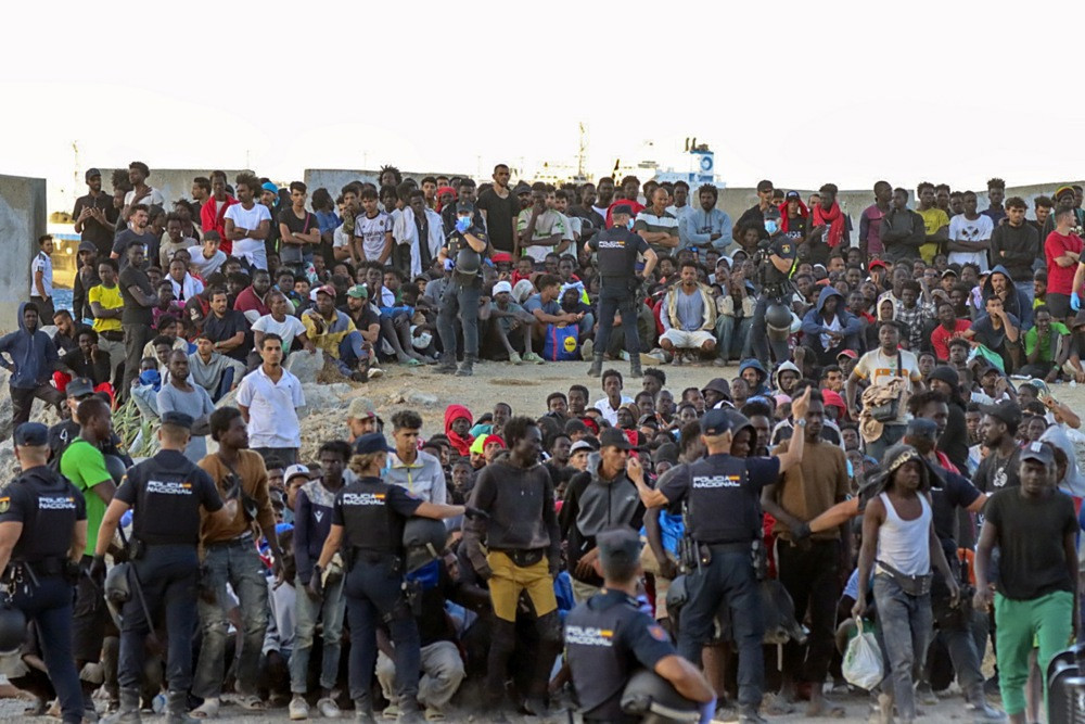 Španija i Maroko raspoređuju dodatne snage na granici zbog najave novog upada migranata u Ceutu