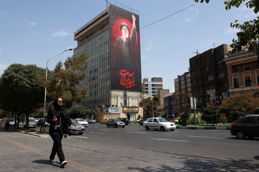 Iranski parlament razmatra zakon o zabrani prolaska američkih i izraelskih brodova kroz Hormuški moreuz