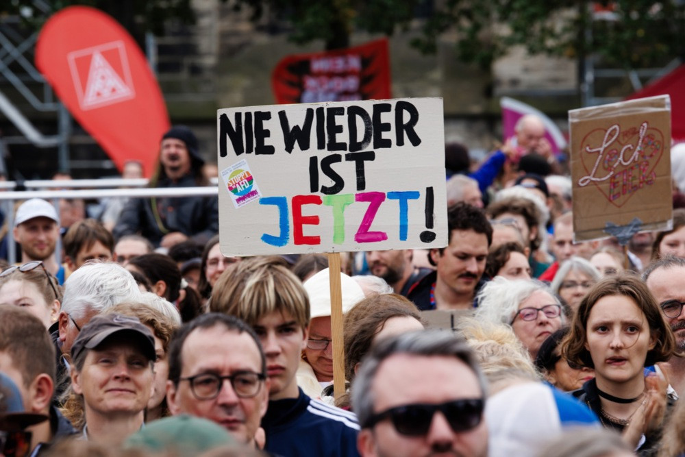 Hiljade ljudi na demonstracijama u Magdeburgu protiv krajnje desnice