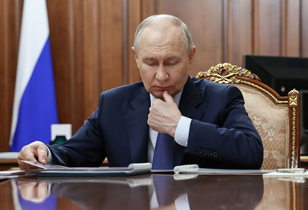 Putin pozvao Ruse na izbore: Učešće na glasanju doprinos je pobjedi Rusije