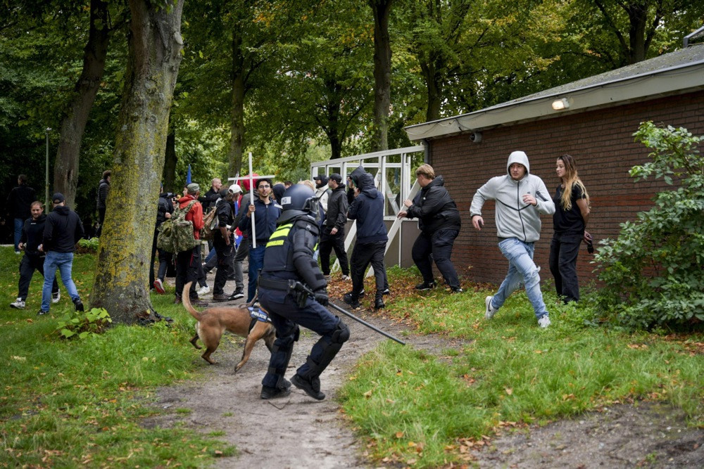 Nizozemska policija rastjerala nasilne ekstremno desničarske demonstracije u Hagu