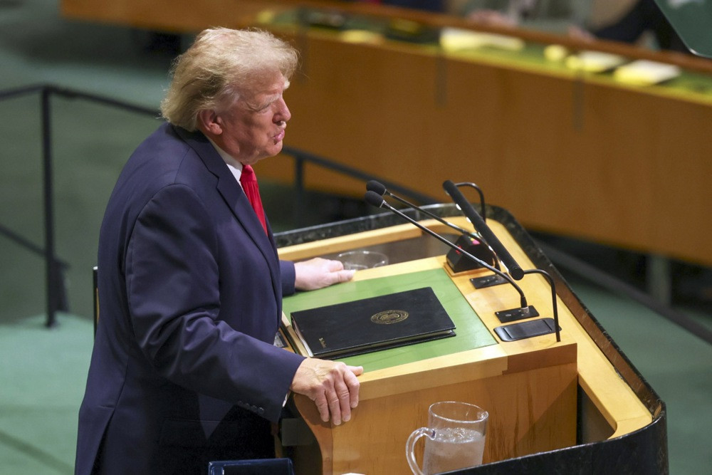 Trump: Preda mnom je velika odluka o Iranu
