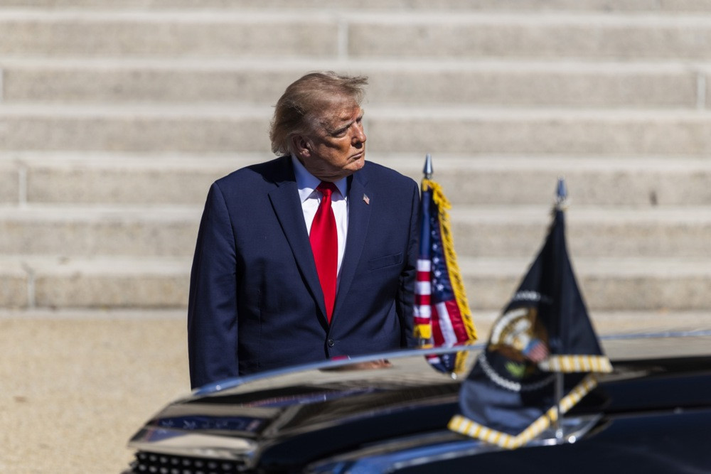 Trump: Hormuški moreuz kod Irana postaje Trumpov moreuz