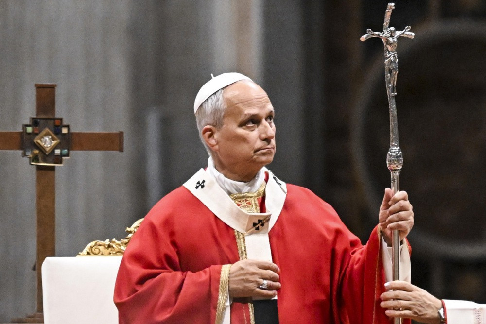 Papa Lav XIV mora na operaciju pluća
