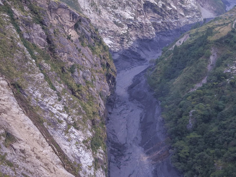 Nove bujične poplave pogodile Nepal: Pet osoba nestalo, evakuirano 95 stanovnika i stranih državljana