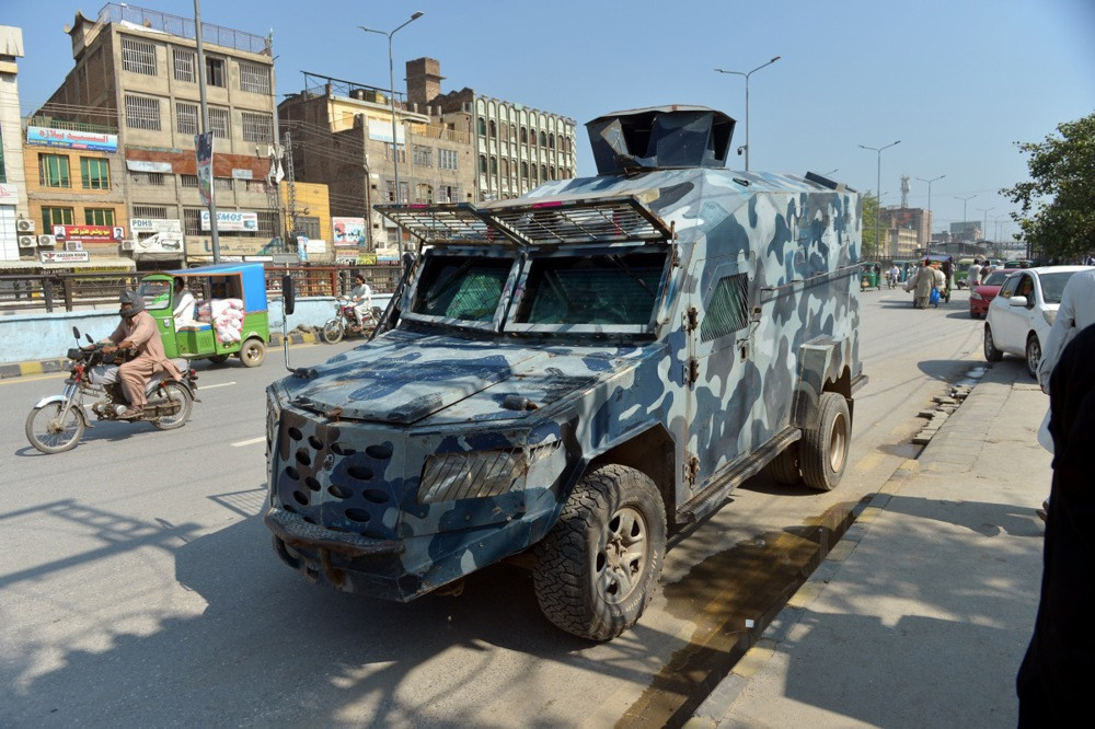 Stranka Imrana Khana osudila „državni udar" nakon što je Pakistan suspendovao pokrajinsku vladu