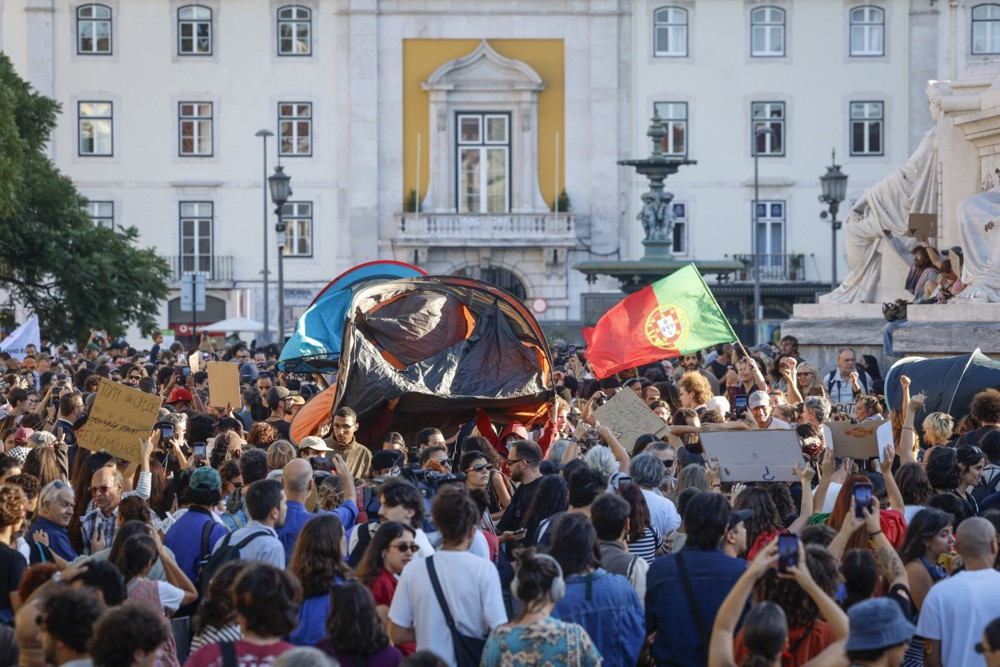 Portugalska policija sukobila se s demonstrantima u Lisabonu