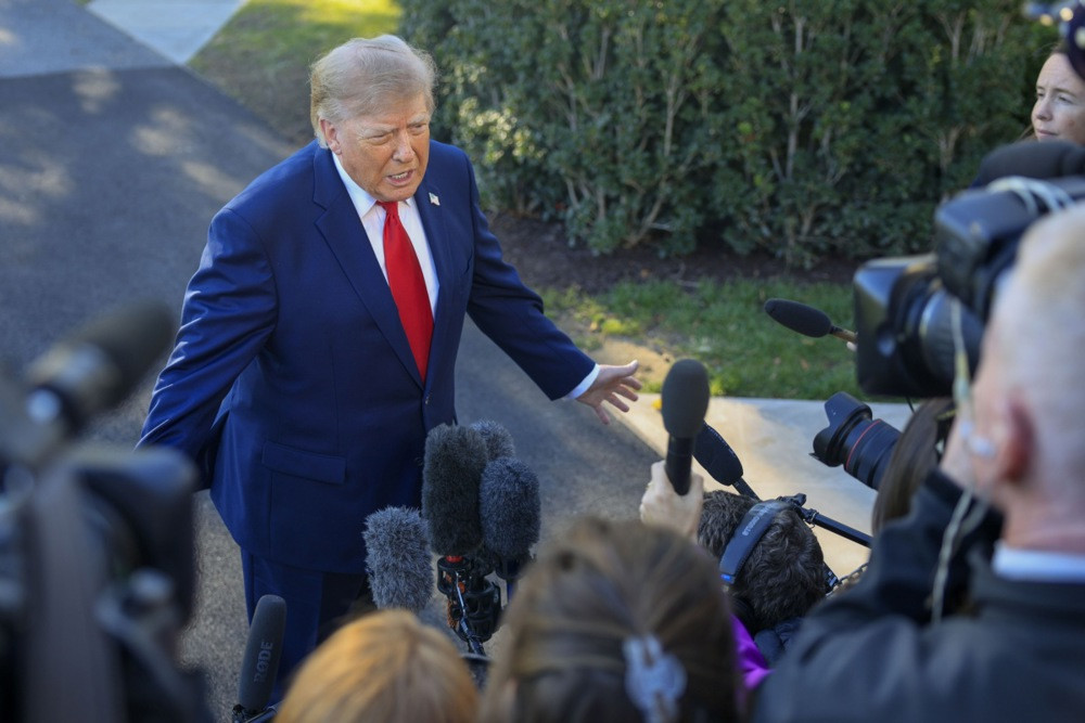 Trump optužio Iran da podiže cijene nafte uoči izbora za Kongres