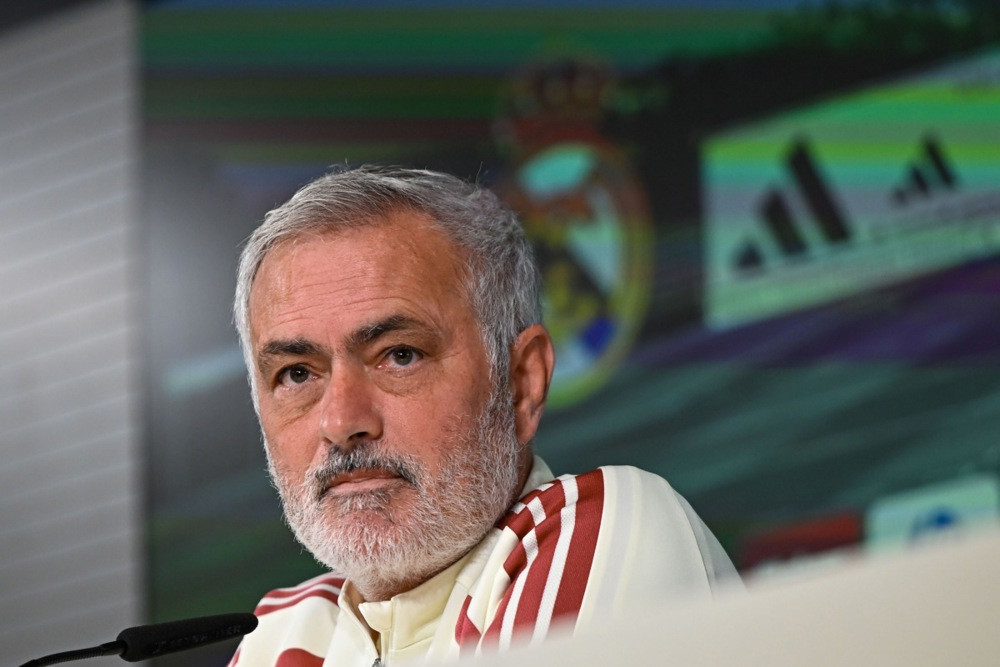 Mourinho pred El Clásico: „Vi ste pametni, ali nisam ni ja glup"