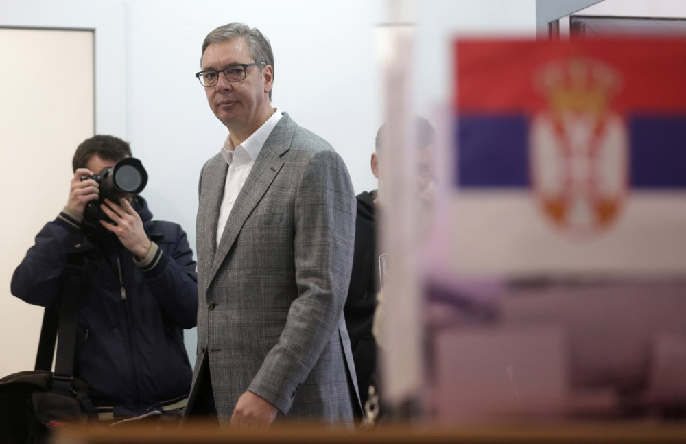 Politički akteri glasali na izborima u Srbiji; izlaznost gotovo dvostruko veća nego 2023. godine