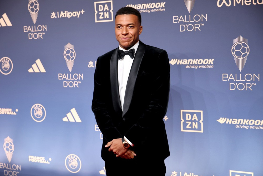 Web stranica "Ballon d'Or" navela tri različita dobitnika nekoliko sati prije ceremonije
