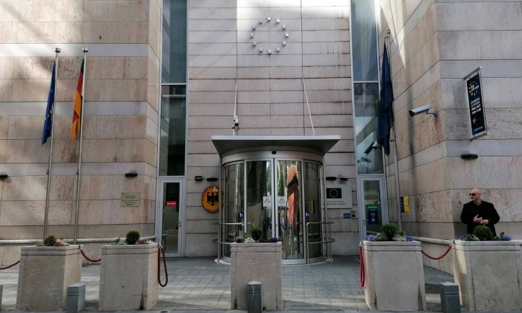 Delegacija EU-a očekuje da političke stranke nastave tražiti rješenje