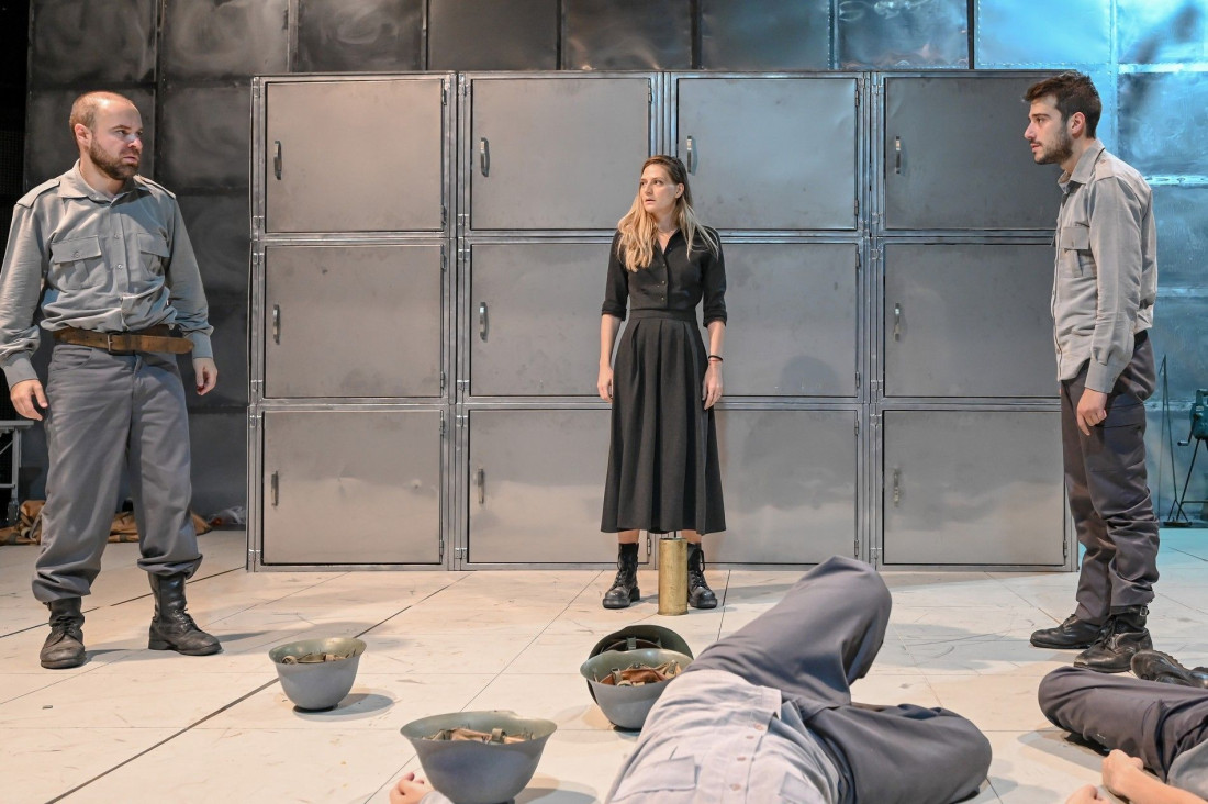 Predstava 'Što na podu spavaš?' najbolja na Festivalu profesionalnih pozorišta Vojvodine