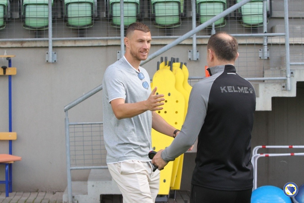 Nogometnoj reprezentaciji BiH danas se priključio kapiten Edin Džeko