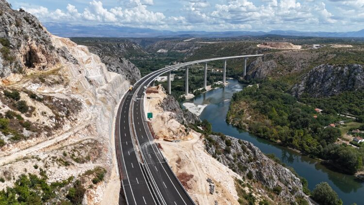 Nakon svečanog otvaranja u prometu od 5. septembra