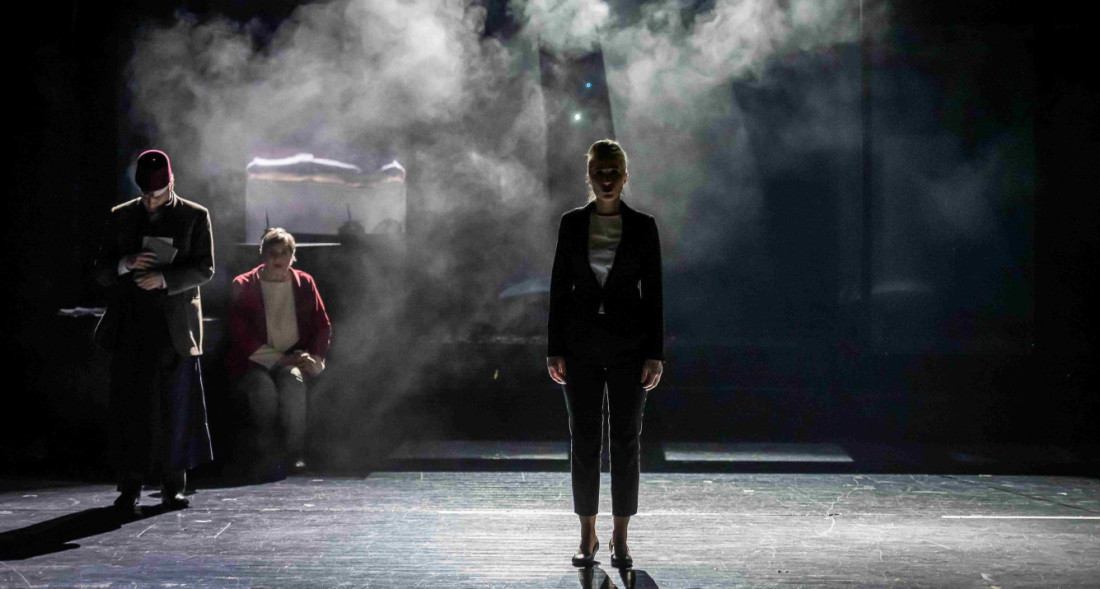 Uživajte u priči o Sarajevskoj hagadi: Večeras na sceni NPS predstava „Sarajevski trgovac“