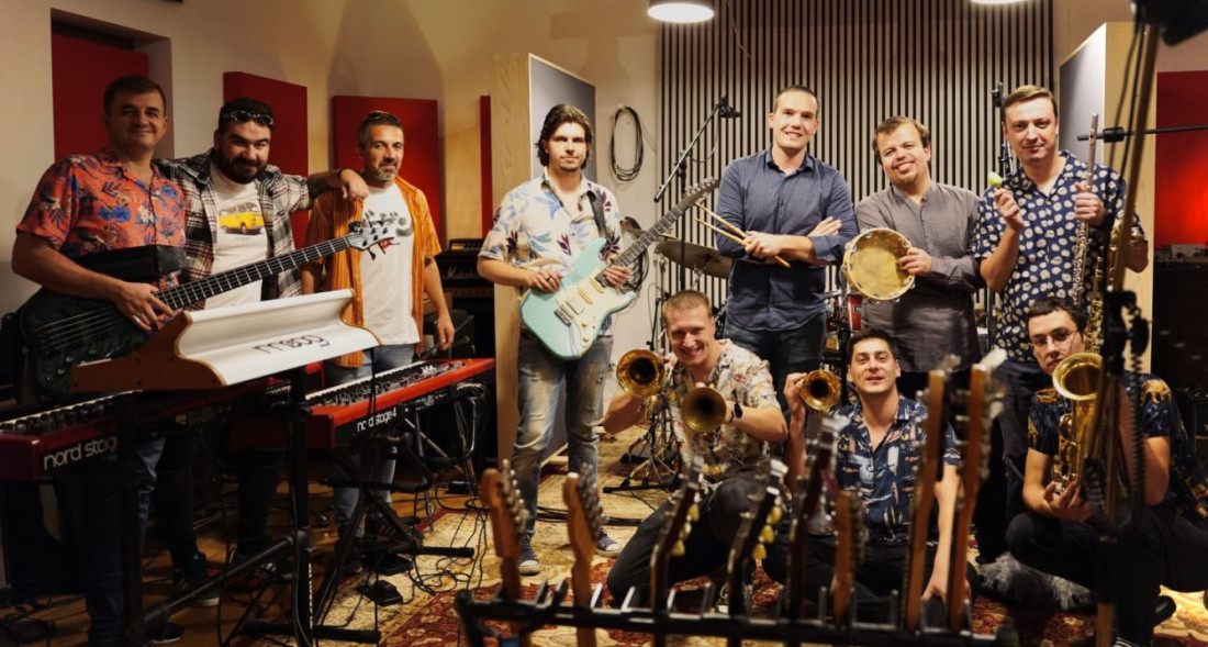 Večeras na Pozorišnom Trgu Susan Sontag jazz koncert banda „The Groove Society“