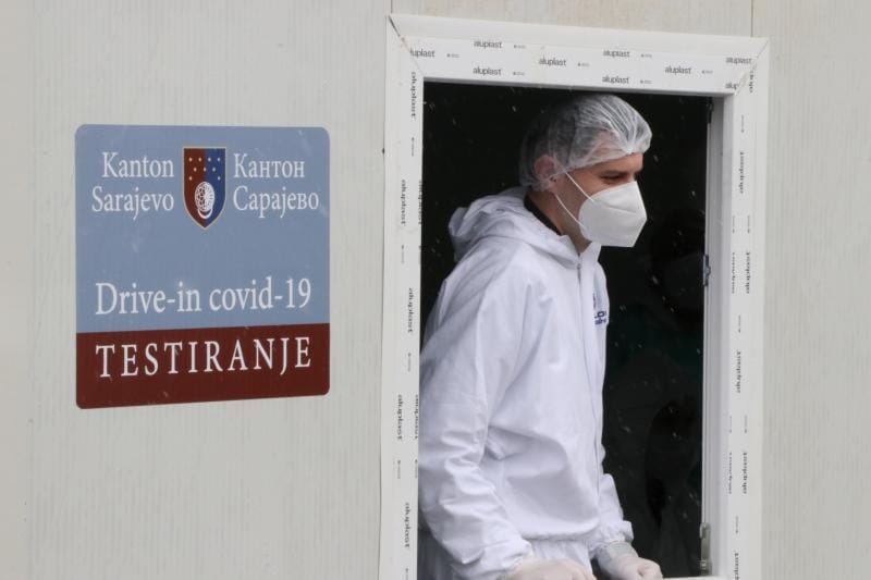 U Kantonu Sarajevo 113 novozaraženih, pet osoba preminulo