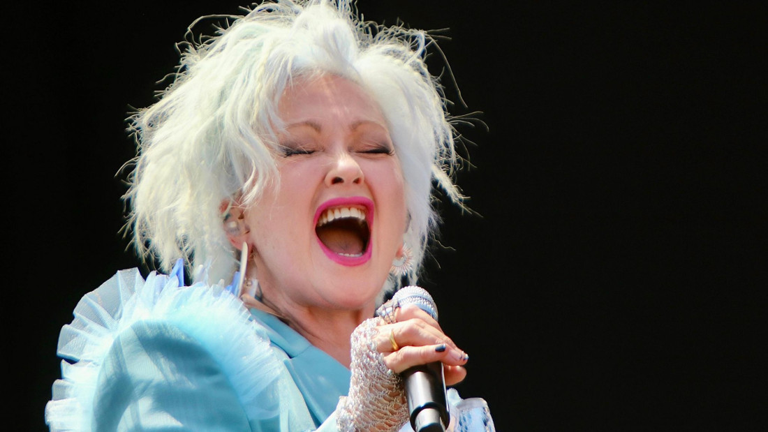 Nastup Cyndi Lauper na festivalu Glastonbury, problemi sa zvukom
