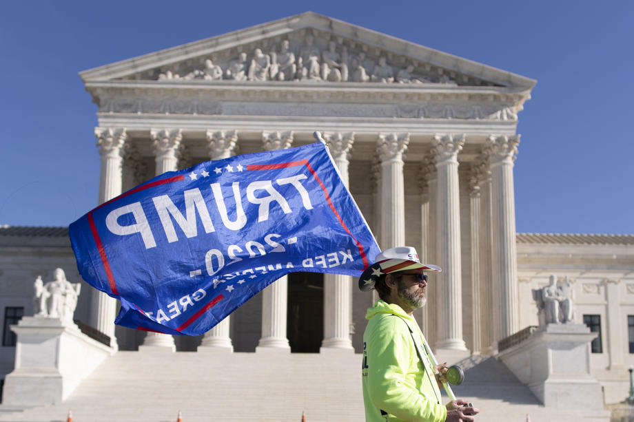 SAD: Vrhovni sud odbacio zahtjev o poništavanju glasova u ključnim državama