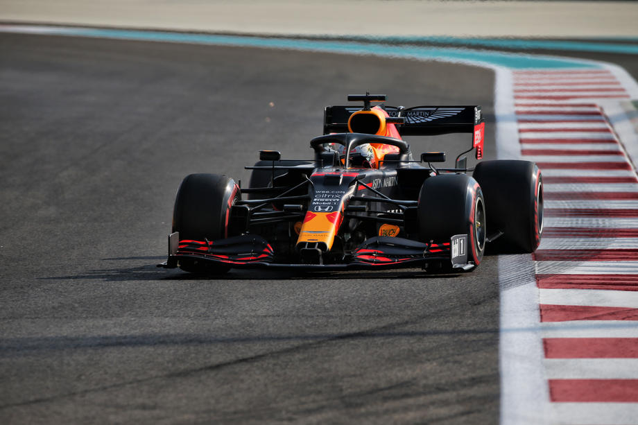 Max Verstappen starta prvi sutra u Abu Dhabiju
