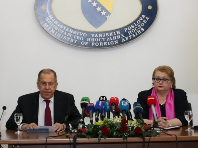 Lavrov u Sarajevu: Rusija se protivi angažiranju Zapada u BiH; Komšić i Džaferović odbili susret zbog nepoštivanja suvereniteta BiH