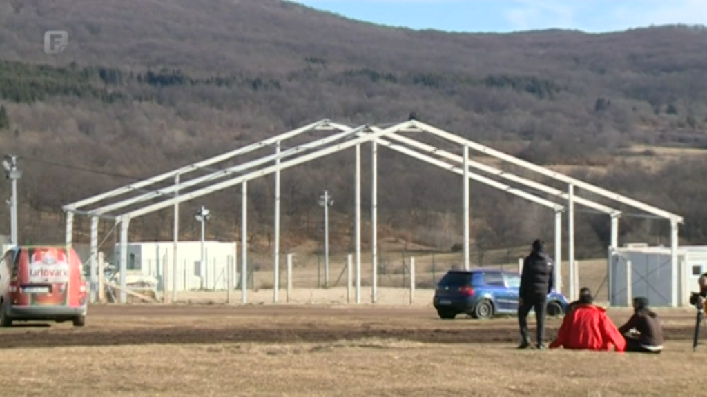 Uz najavu bh. vlasti da će riješiti status Lipe, IOM ostaje do ponedjeljka