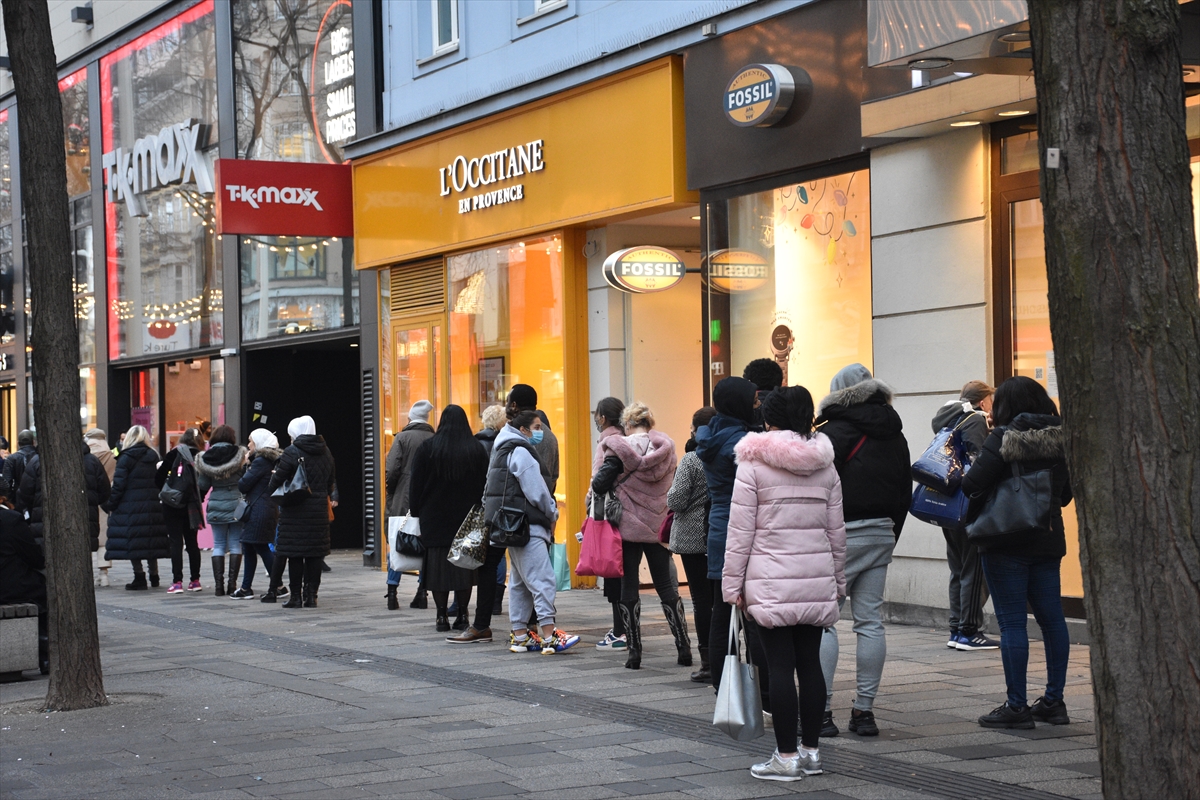 Popuštanje mjera - u Austriji otvoreni trgovački centri