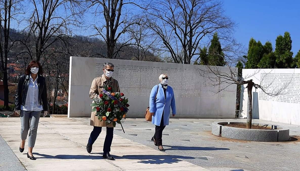 U Tuzli obilježen 4. april 1992., dan kada je odlučeno pružiti otpor agresiji