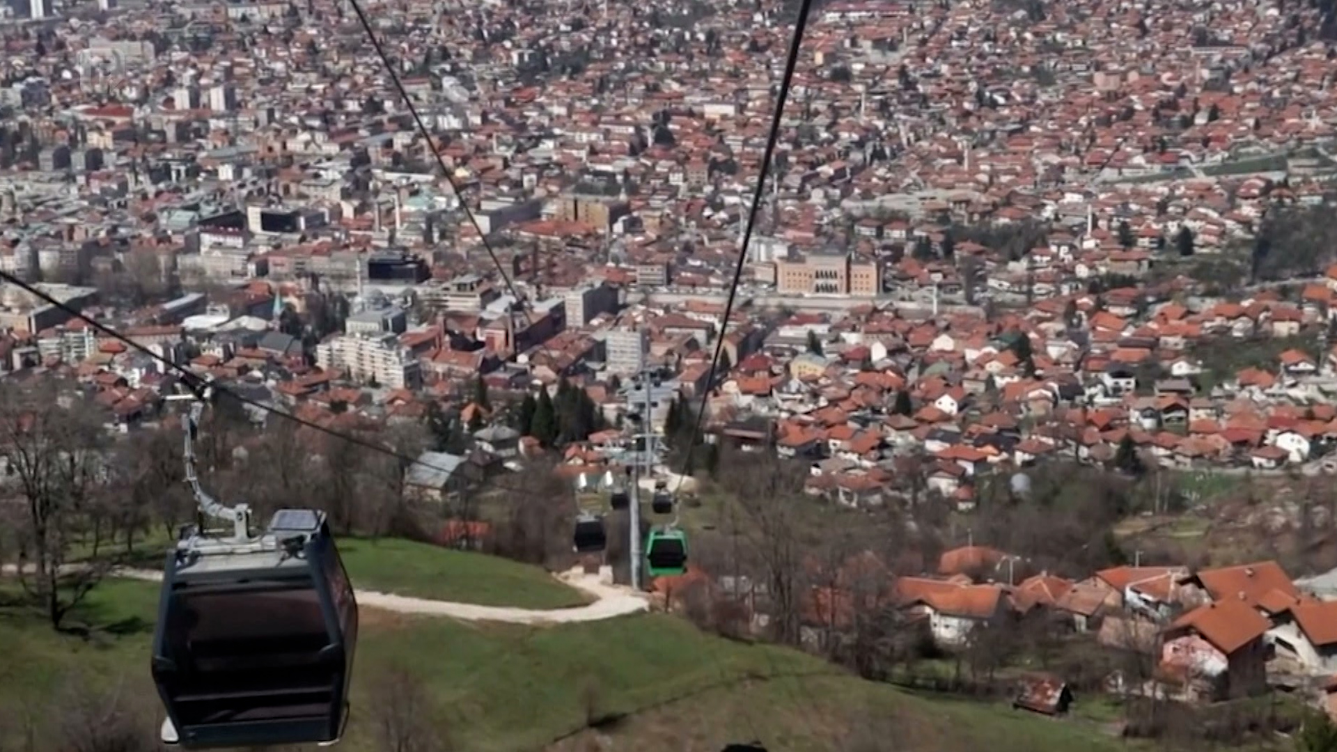 Grad Sarajevo je, prije svega, velika graditeljska upornost