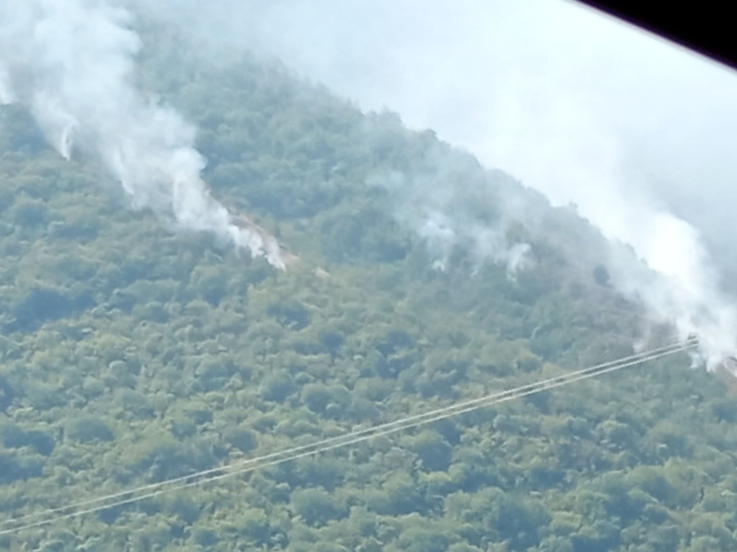 Ogromne površine na jugu BiH i dalje pod vatrom