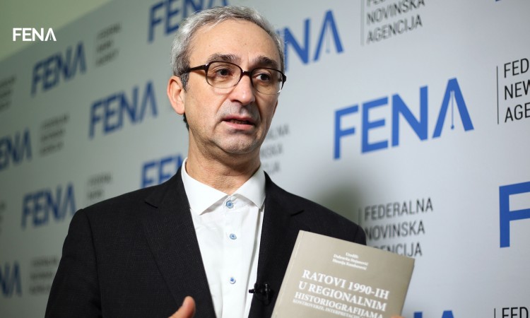 Kamberović: Važno je na ratove devedesetih gledati iz šire perspektive