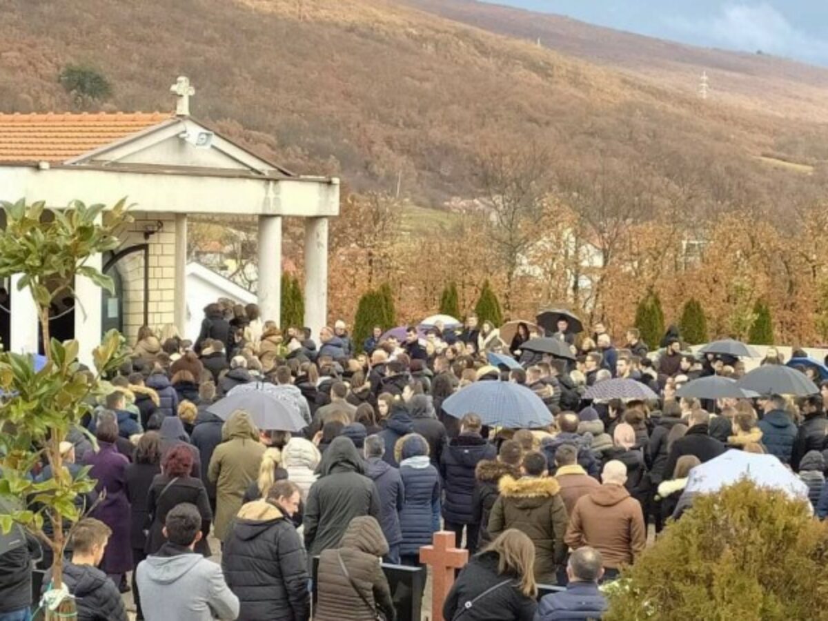 Posušje: Mirela Rezo i Stjepan Jukić ispraćeni na posljednji počinak