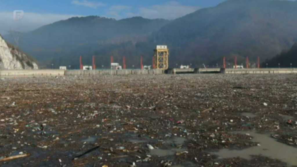 Hiljade kubika otpada na brani u Višegradu