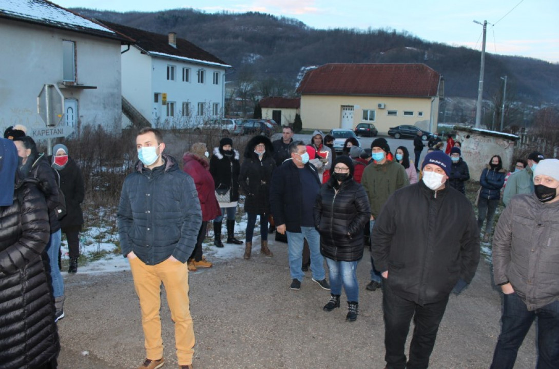 Roditelji ne odustaju od smjene direktorice škole koja je kaznila djecu zbog proslave Dana državnosti