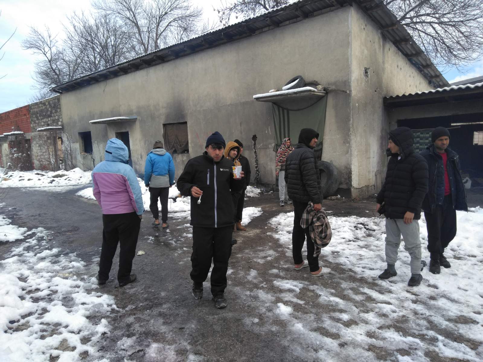 Migranti u napuštenom Krajinametalu bez ikakvih uvjeta za boravak