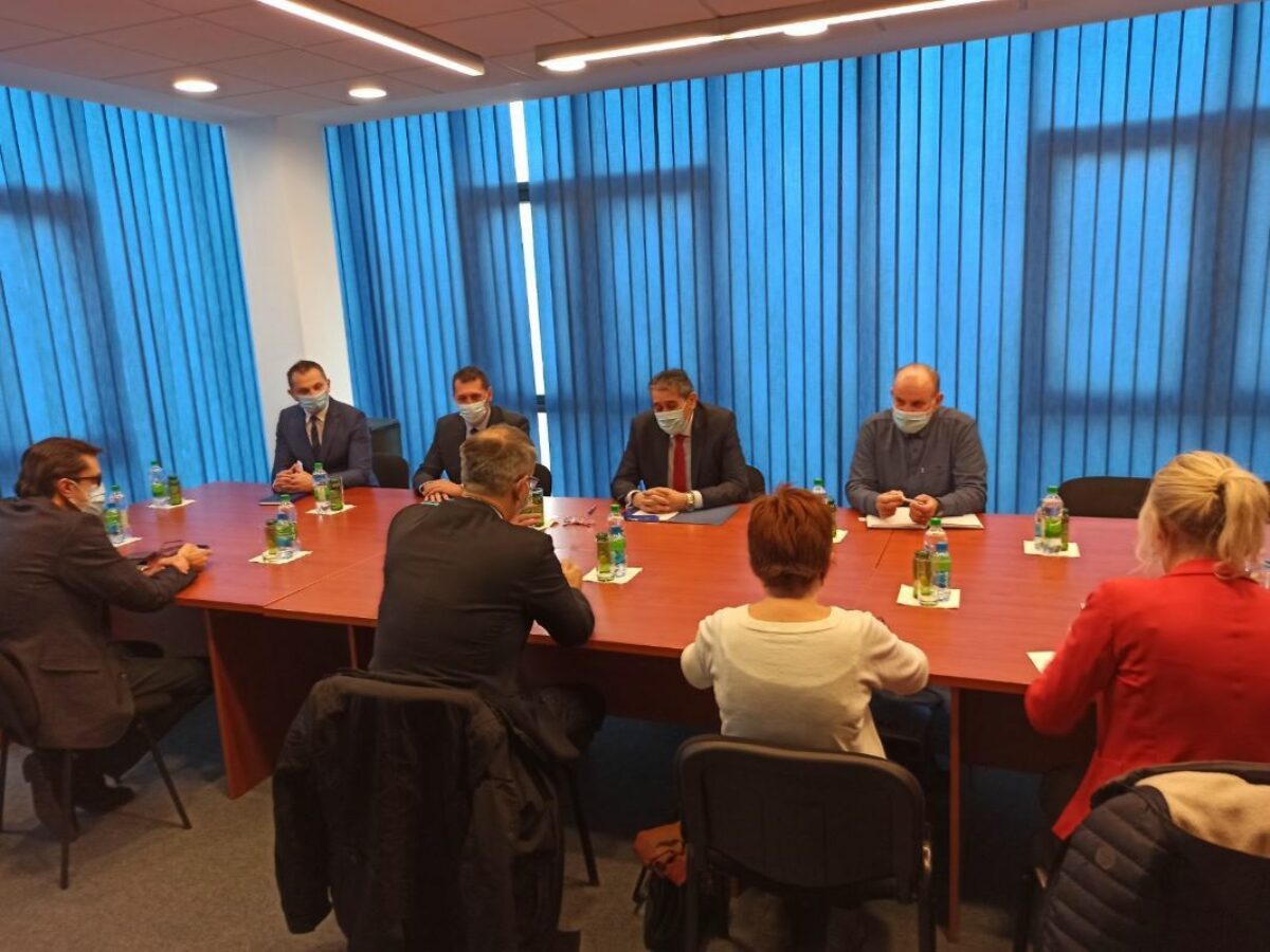 Najsloženija situacija u KS i USK - ocijenili Štefanek i Ujić u razgovoru o migracijama