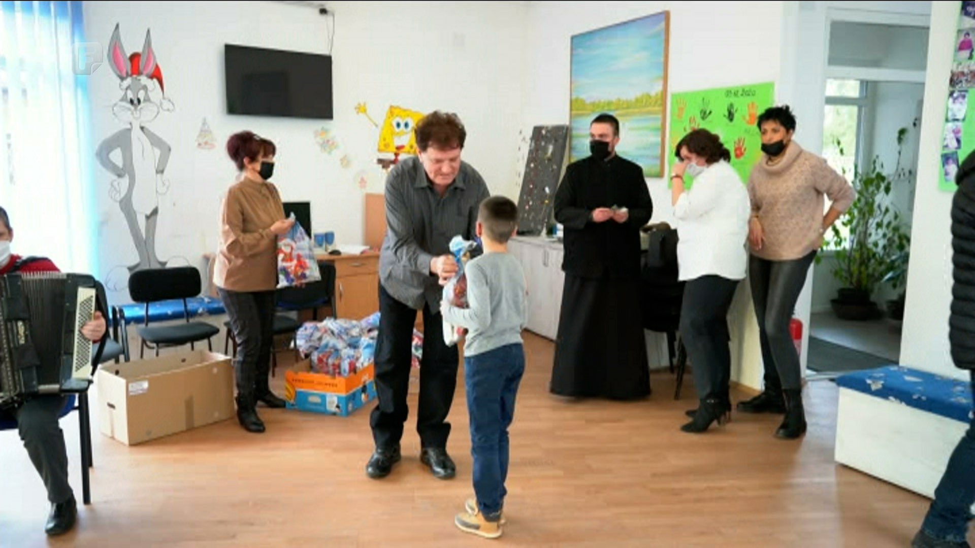 Članovi Udruženja ‘Izvor’ Srbac dobili paketiće