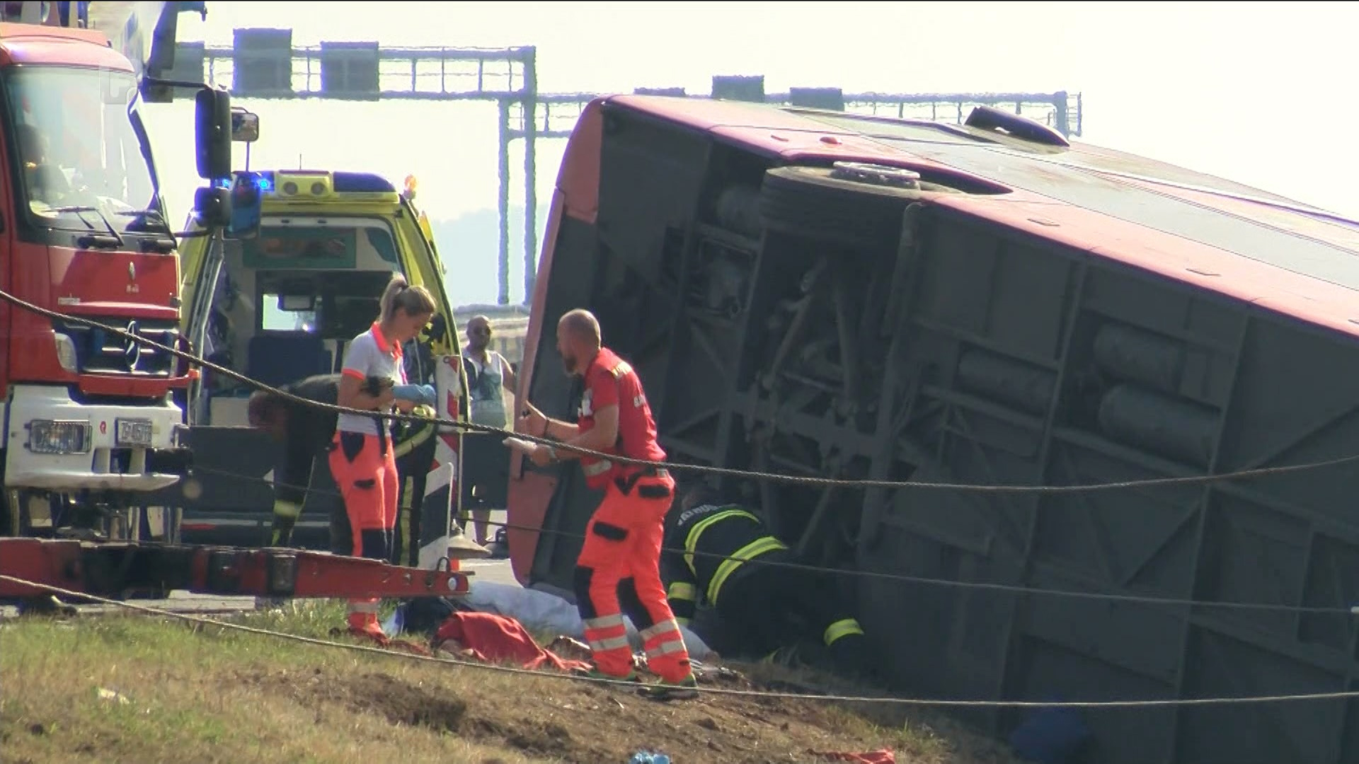 U nesreći kod Slavonskog Broda deset osoba poginulo