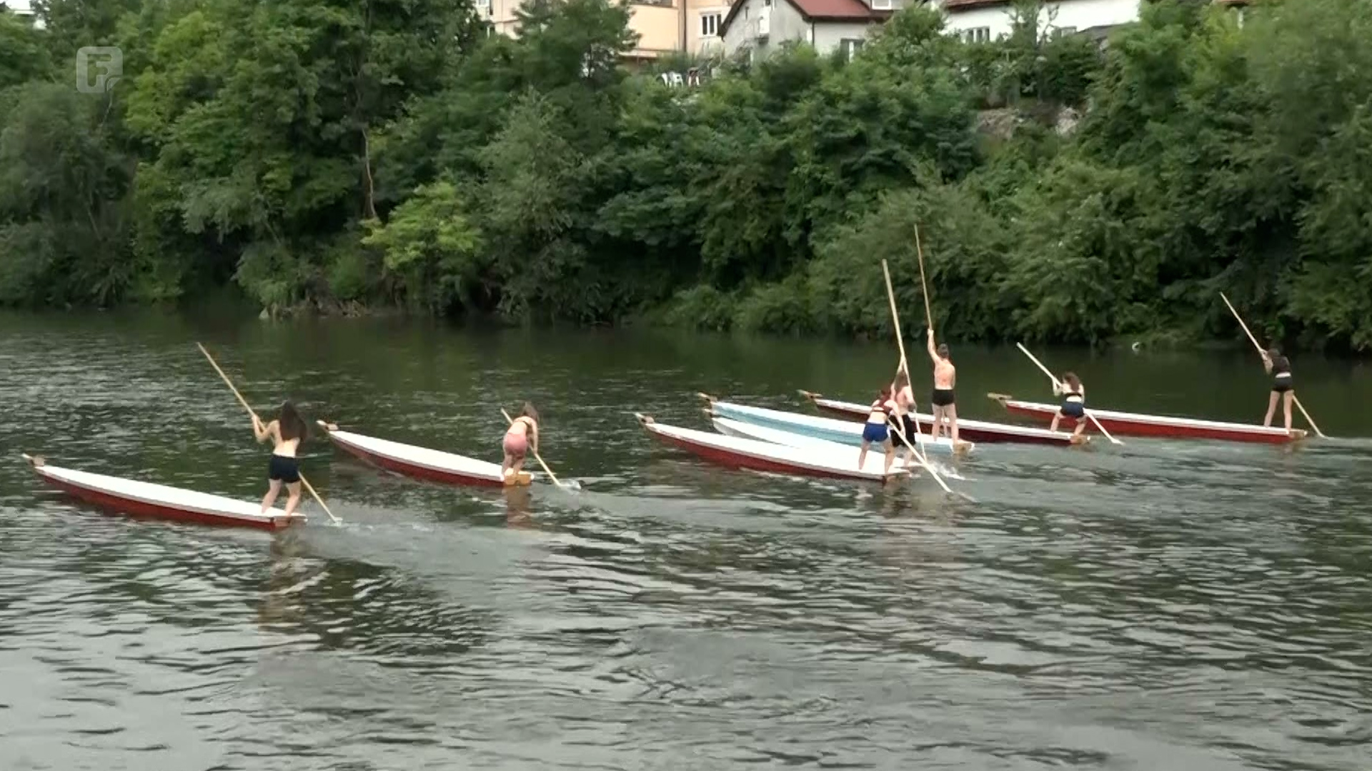 Prvi put organizirana vožnja vrbaskog dajak čamca za žene