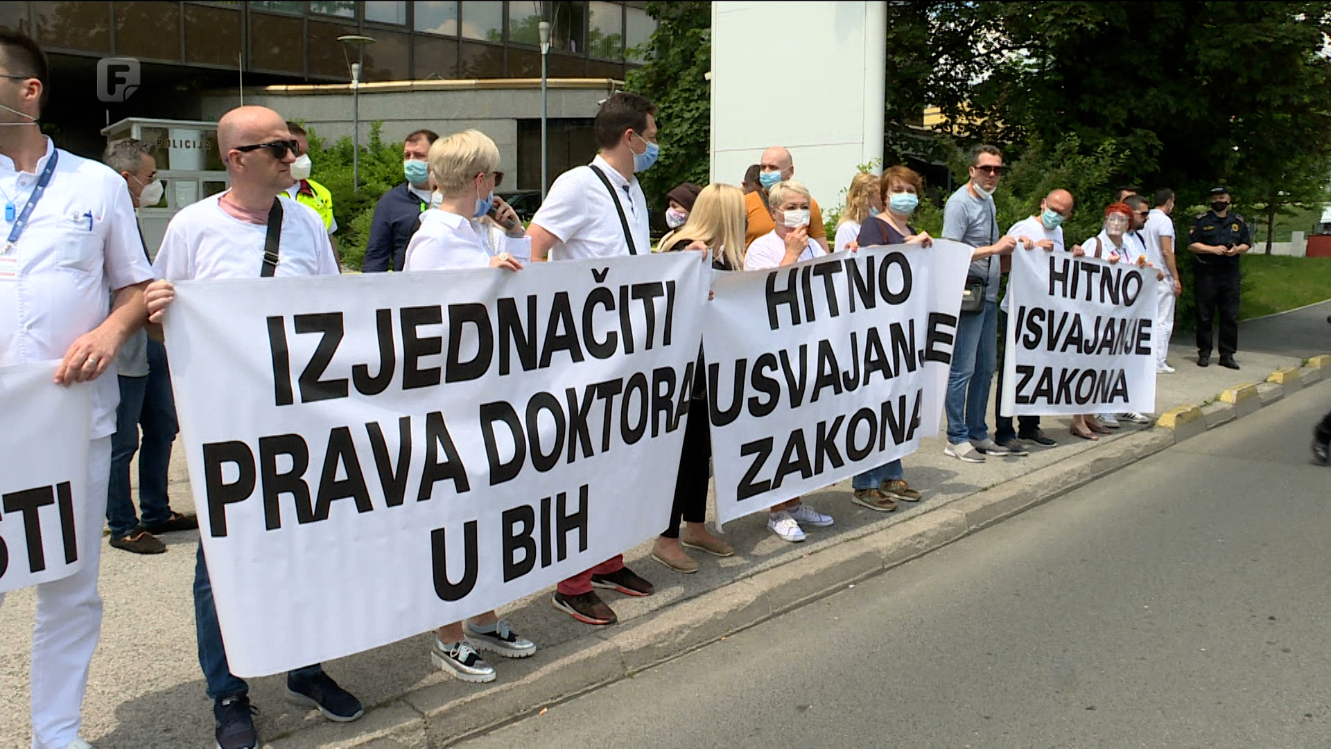 Doktori medicine i stomatologije izašli na proteste