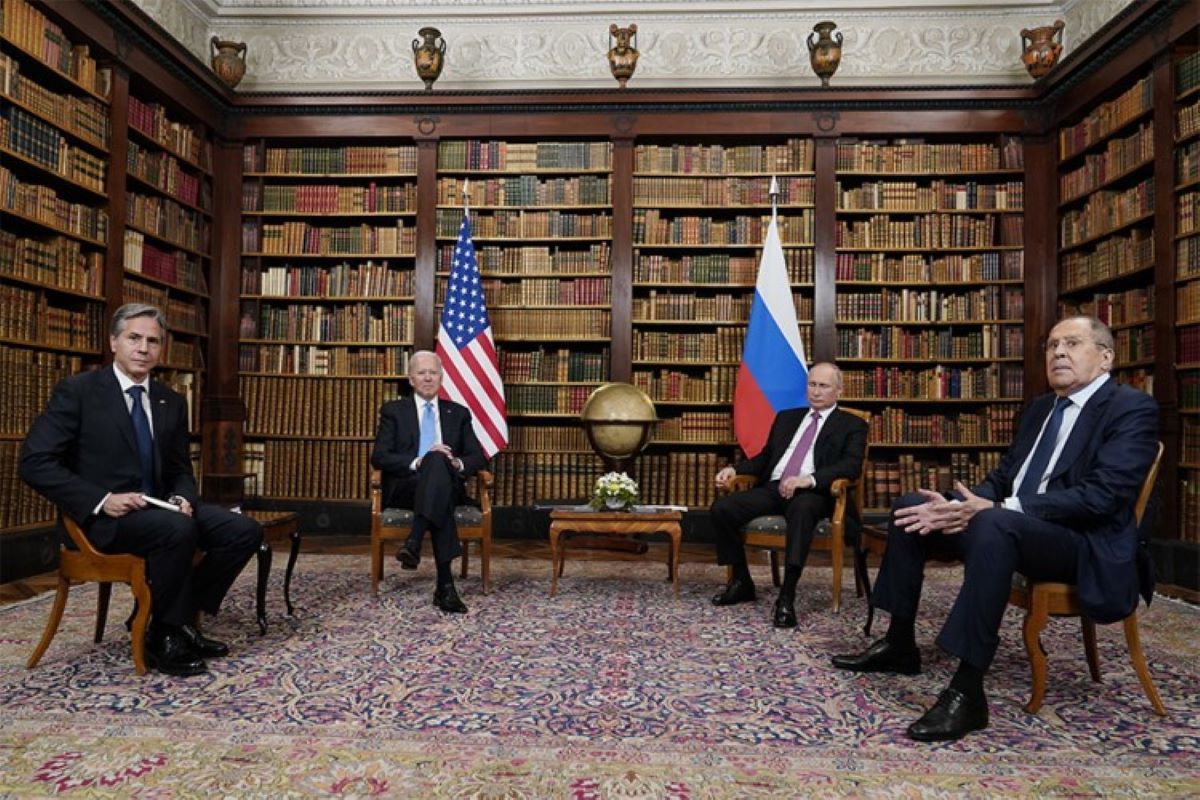 Historijski susret u Ženevi Putina i Bidena