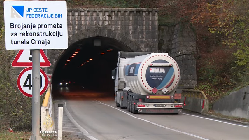 Dvosmjeran promet kroz tunel Crnaja